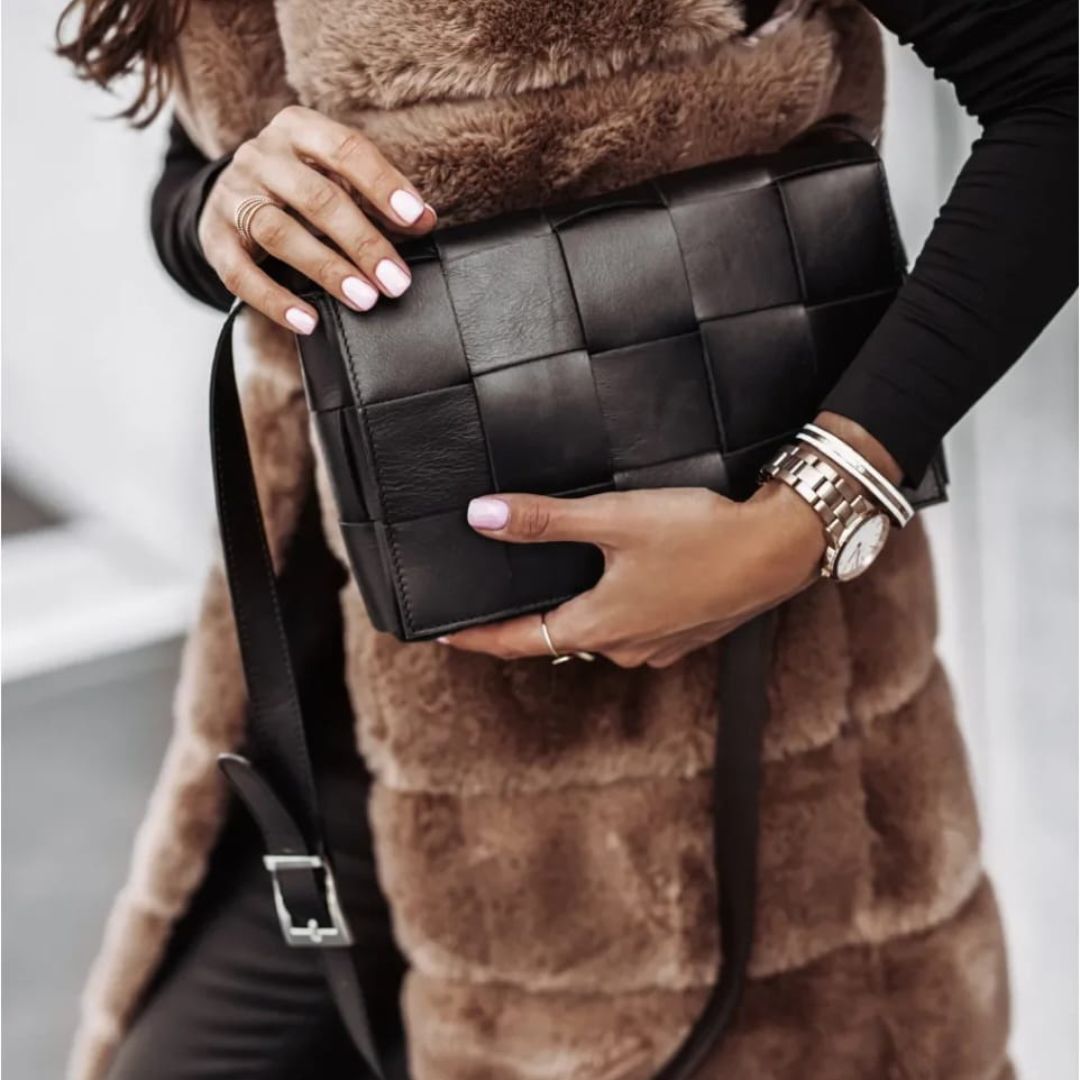 CHALECO IRIS | CORTE MIDI SIN MANGAS