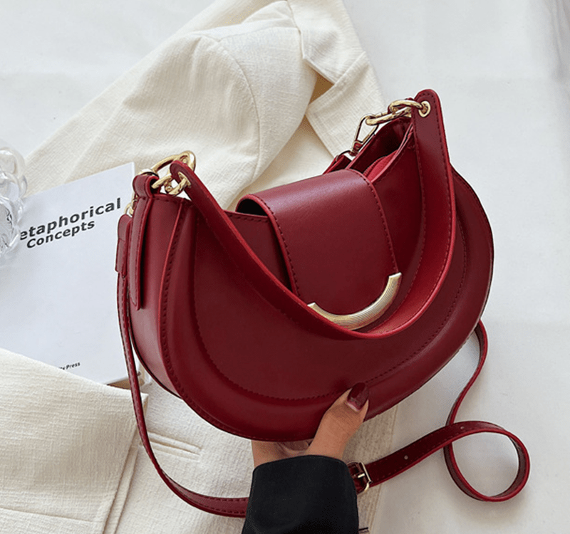 Ml | Bolso bandolera media luna con cadena