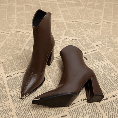 Botas de cuero con tacón | Elombe™