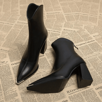 Botas de cuero con tacón | Elombe™