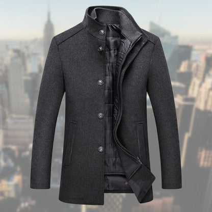 Chaqueta hombre versátil con chaleco integrado estilosa