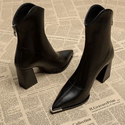 Botas de cuero con tacón | Elombe™