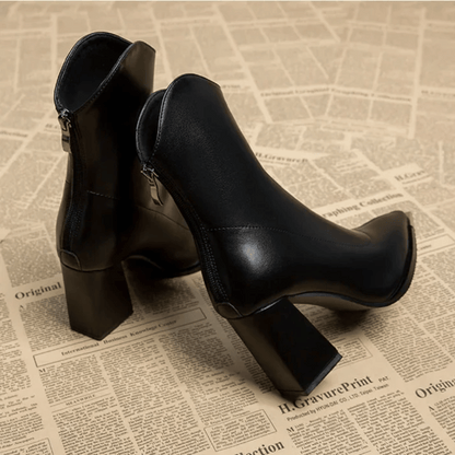 Botas de cuero con tacón | Elombe™