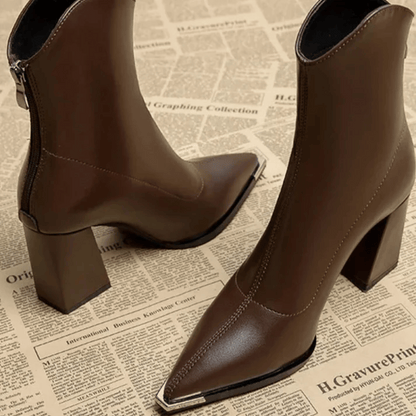 Botas de cuero con tacón | Elombe™
