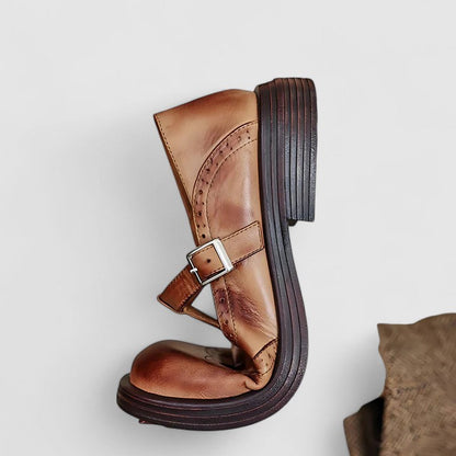 Zapatos de piel con correa en T para mujer