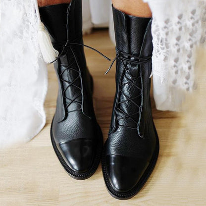 Botas de Cuero con Punta de Charol | Sara™