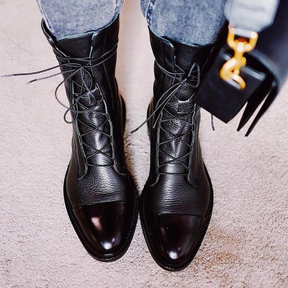 Botas de Cuero con Punta de Charol | Sara™