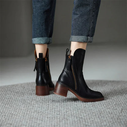Botas de Cuero con Tacón Medio | Luxe™
