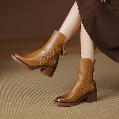 Botas de Cuero con Tacón Medio | Luxe™