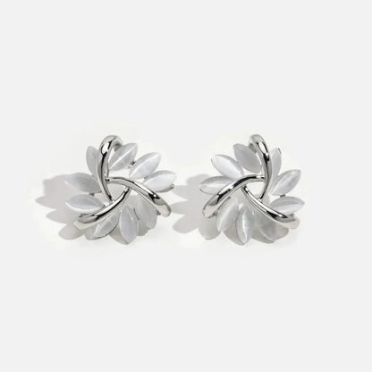 Pendientes de aro con flores de ópalo en oro