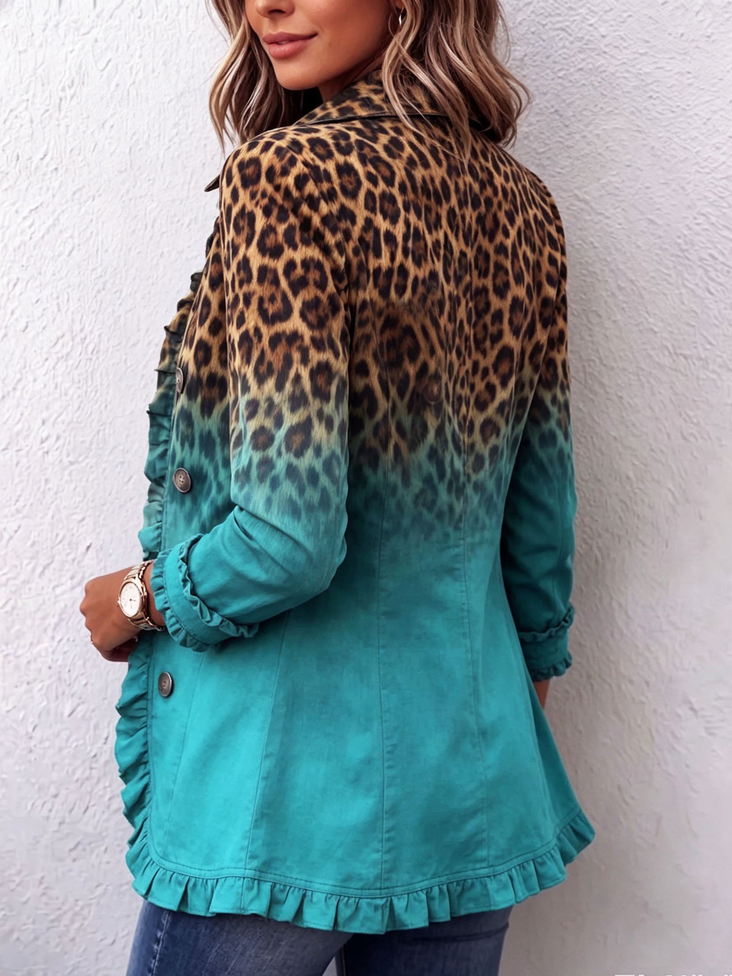Chaqueta blazer boho atrevida con estampado de leopardo y volantes en color verde azulado