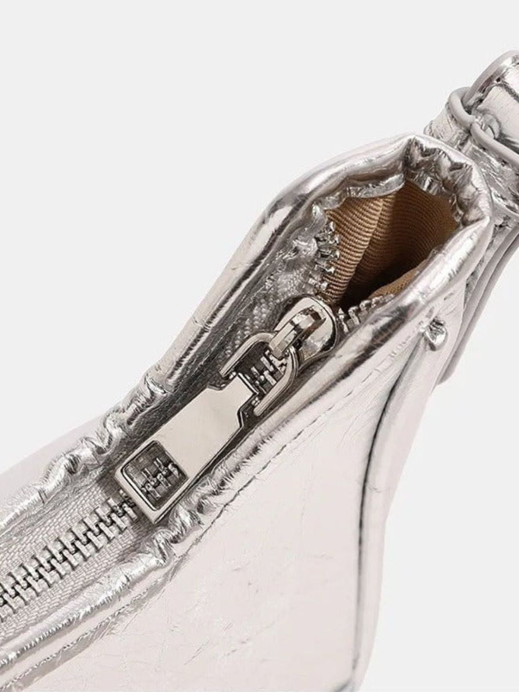 Bolso cadena – estilo urbano y moderno