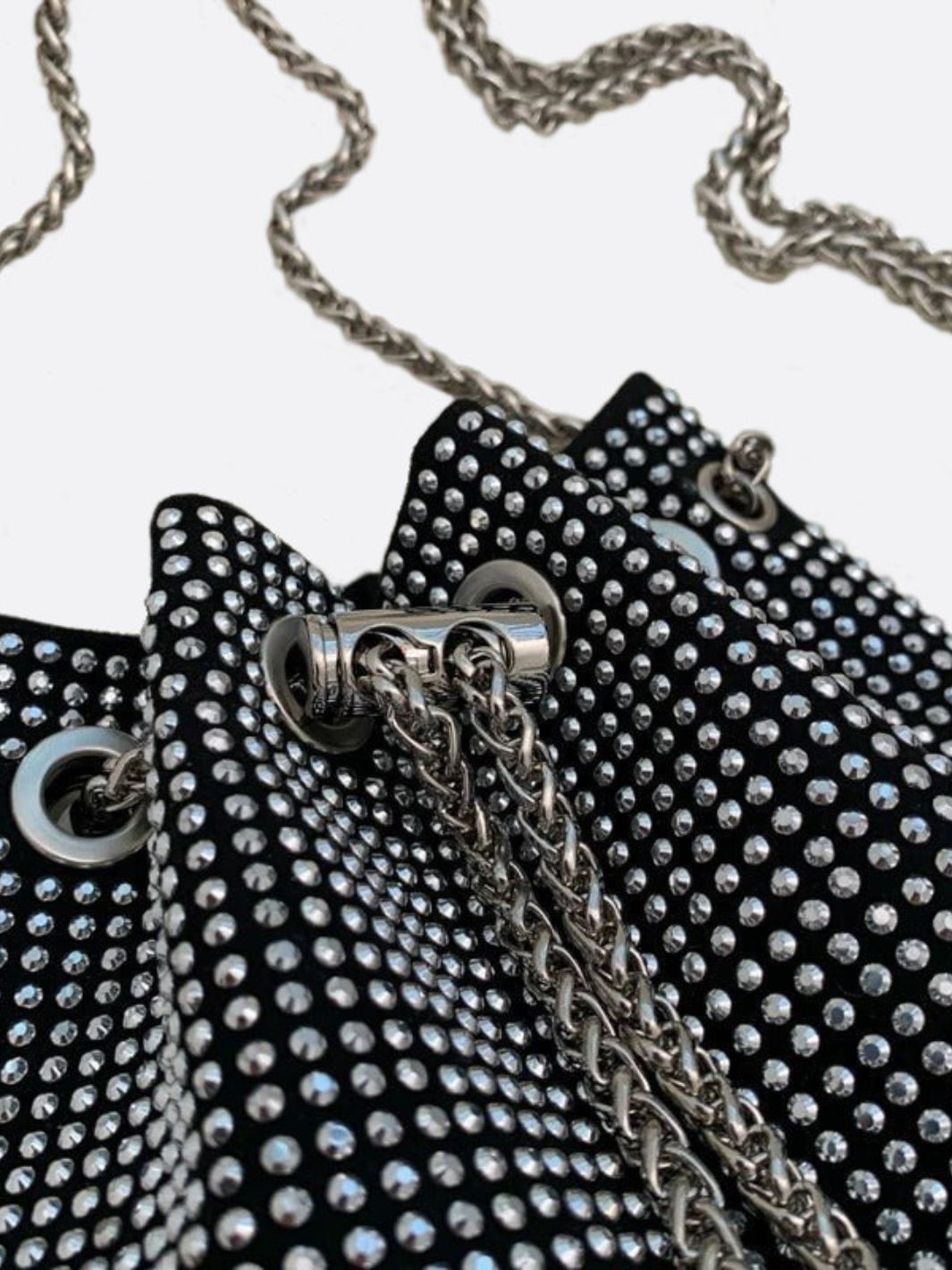 Bolso Mariana– estilo glamuroso y funcional